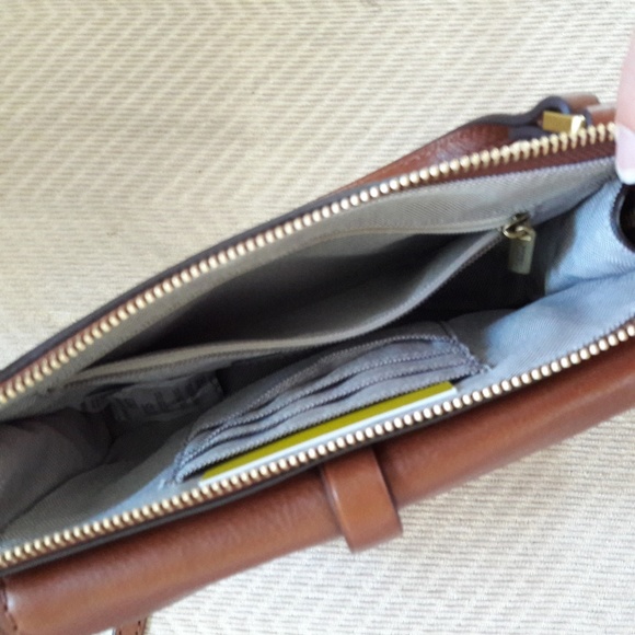 NWT FOSSIL LEATHER RYDER SMALL CROSSBODY BAG PURSE - Picture 5 of 8